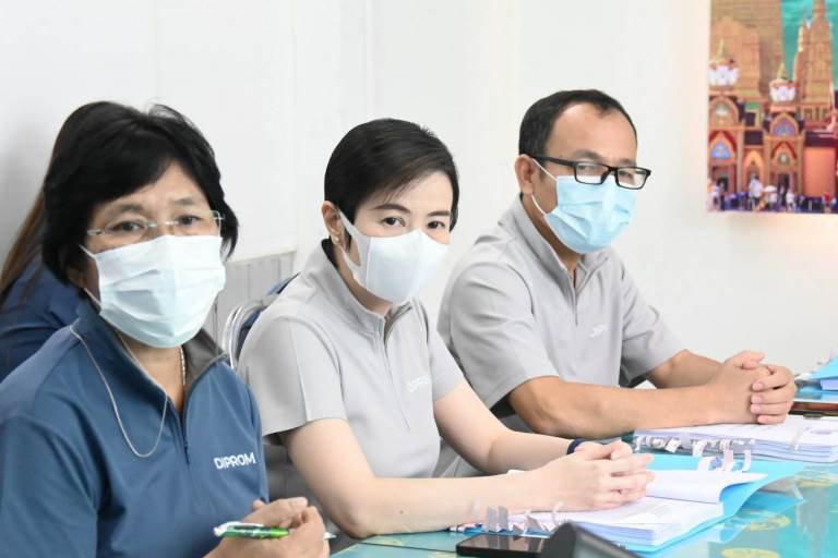 ปลัดฯ ณัฐพล ตรวจเยี่ยมสำนักงานอุตสาหกรรมจังหวัดกระบี่ มอบนโยบายให้โรงงานอยู่ร่วมชุมชนอย่างยั่งยืน 