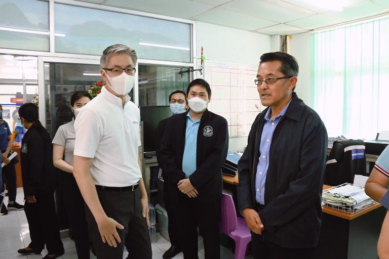 ปลัดฯ ณัฐพล ตรวจเยี่ยมสำนักงานอุตสาหกรรมจังหวัดกระบี่ มอบนโยบายให้โรงงานอยู่ร่วมชุมชนอย่างยั่งยืน 
