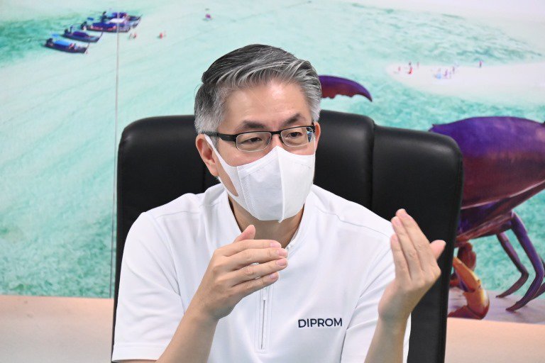 ปลัดฯ ณัฐพล ตรวจเยี่ยมสำนักงานอุตสาหกรรมจังหวัดกระบี่ มอบนโยบายให้โรงงานอยู่ร่วมชุมชนอย่างยั่งยืน 
