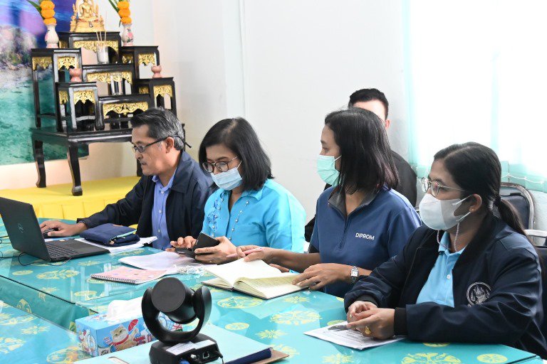 ปลัดฯ ณัฐพล ตรวจเยี่ยมสำนักงานอุตสาหกรรมจังหวัดกระบี่ มอบนโยบายให้โรงงานอยู่ร่วมชุมชนอย่างยั่งยืน 