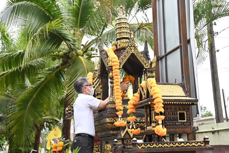 ปลัดฯ ณัฐพล ตรวจเยี่ยมสำนักงานอุตสาหกรรมจังหวัดกระบี่ มอบนโยบายให้โรงงานอยู่ร่วมชุมชนอย่างยั่งยืน 
