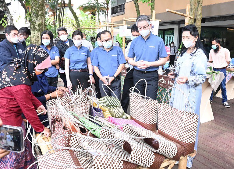 ปลัด ณัฐพลฯ ลงพื้นที่ จ.กระบี่ มอบนโยบายการส่งเสริม Medical Hub พร้อมเยี่ยมชมผู้ประกอบการที่เป็นโมเดลต้นแบบผ่านการยกระดับเพิ่มมูลค่าทางเศรษฐกิจ ช่วยพัฒนาเครือข่ายธุรกิจในท้องถิ่นและชุมชน  