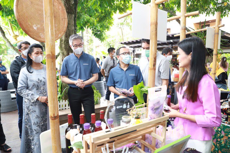 ปลัด ณัฐพลฯ ลงพื้นที่ จ.กระบี่ มอบนโยบายการส่งเสริม Medical Hub พร้อมเยี่ยมชมผู้ประกอบการที่เป็นโมเดลต้นแบบผ่านการยกระดับเพิ่มมูลค่าทางเศรษฐกิจ ช่วยพัฒนาเครือข่ายธุรกิจในท้องถิ่นและชุมชน  