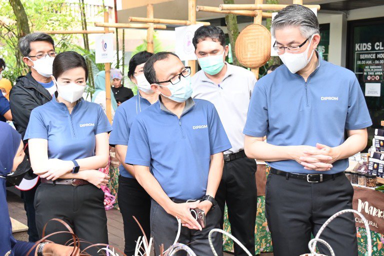 ปลัด ณัฐพลฯ ลงพื้นที่ จ.กระบี่ มอบนโยบายการส่งเสริม Medical Hub พร้อมเยี่ยมชมผู้ประกอบการที่เป็นโมเดลต้นแบบผ่านการยกระดับเพิ่มมูลค่าทางเศรษฐกิจ ช่วยพัฒนาเครือข่ายธุรกิจในท้องถิ่นและชุมชน  