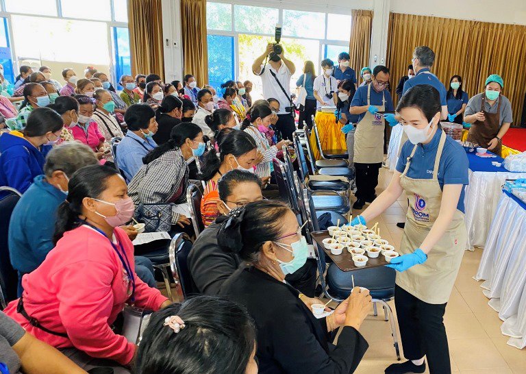 ปลัด ณัฐพลฯ นำทีมดีพร้อม ลงพื้นที่ จ.พิษณุโลก ตรวจเยี่ยมการดำเนินกิจกรรมพัฒนาผลิตภัณฑ์และบรรจุภัณฑ์ (สาขาอาหาร) ภายใต้โครงการพัฒนาอาชีพเสริม เพิ่มรายได้ให้ชุมชนดีพร้อม (อาชีพดีพร้อม) ตั้งเป้าเพิ่มมูลค่าผลิตภัณฑ์และช่วยชาวบ้านมีอาชีพเสริม
