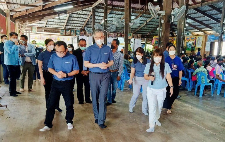 ปลัด ณัฐพลฯ นำทีมลงพื้นที่ จ.พิษณุโลก ตรวจเยี่ยมกิจกรรมฝึกอบรมผลิตภัณฑ์และบรรจุภัณฑ์ (สาขาสมุนไพร) ภายใต้โครงการ “พัฒนาอาชีพเสริม เพิ่มรายได้ให้ชุมชนดีพร้อม” มั่นใจสร้างอาชีพให้ประชาชนมีรายได้ทั่วหน้า