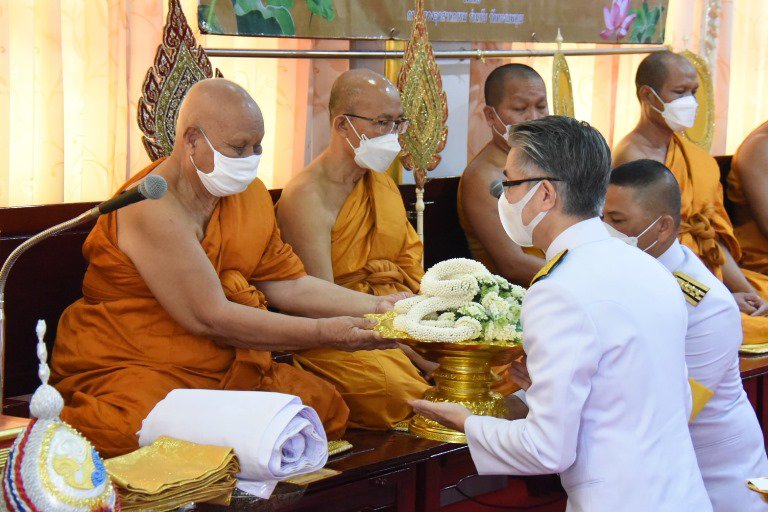 ก.อุตฯ จัดพิธีทอดผ้าป่า เพื่อน้อมเกล้าน้อมกระหม่อมถวายพระราชกุศลแด่พระบาทสมเด็จพระบรมชนกาธิเบศร มหาภูมิพลอดุลยเดชมหาราช บรมนาถบพิตร เนื่องในวันคล้ายวันสวรรคต และสมทบทุนโครงการทุนเล่าเรียนหลวงสำหรับพระสงฆ์ไทย ณ วัดทองนพคุณ