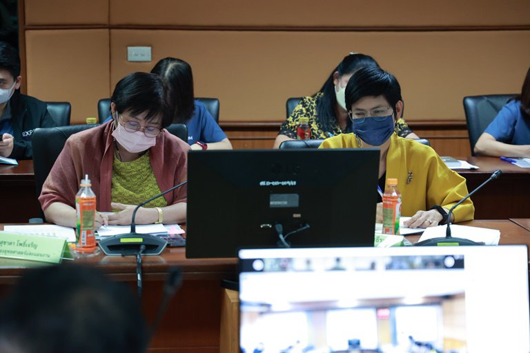 “อธิบดีใบน้อย” ประชุมเหล่าขุนพลดีพร้อม เตรียมความพร้อมการทำงาน ปี 66 พร้อมยกระดับผู้ประกอบการอย่างเต็มสูบ