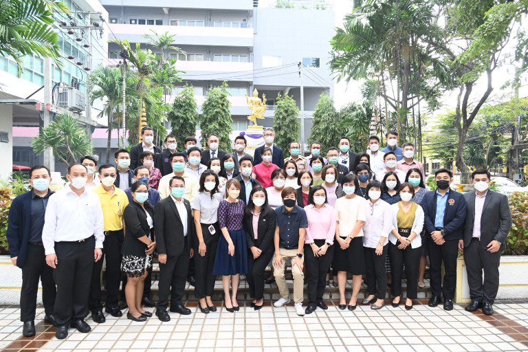 ฤกษ์งามยามดี!! ปลัดฯ ณัฐพล ก้าวเท้าเข้าห้องทำงาน พร้อมสักการะองค์พระนารายณ์พระภูมิ และสิ่งศักดิ์สิทธิ์ประจำกระทรวงอุตสาหกรรม