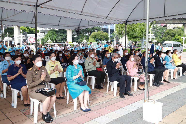 “อธิบดีใบน้อย” ร่วมพิธีบวงสรวงพระบรมราชานุสรณ์ รัชกาลที่ 6 เตรียมจัดงานกาชาดปี 2565