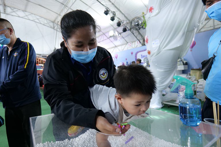 “ปลัดฯ ณัฐพล” ร่วมมอบรางวัลจากร้านกระทรวงอุตสาหกรรม สร้างความสุขให้ประชาชน ในงานกาชาดประจำปี 2565 