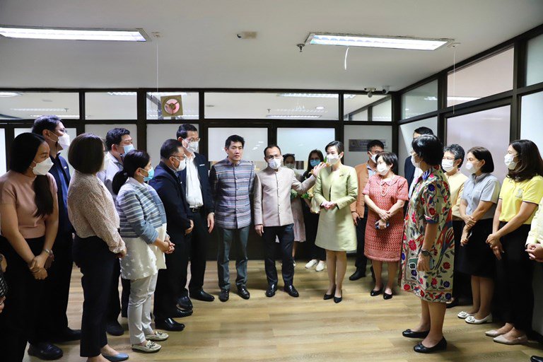 “อธิบดีใบน้อย” นำทีมดีพร้อมร่วมแสดงความยินดีที่ ครม. แต่งตั้งรองปลัดฯ และผู้ตรวจราชการกระทรวงอุตฯ ป้ายแดง
