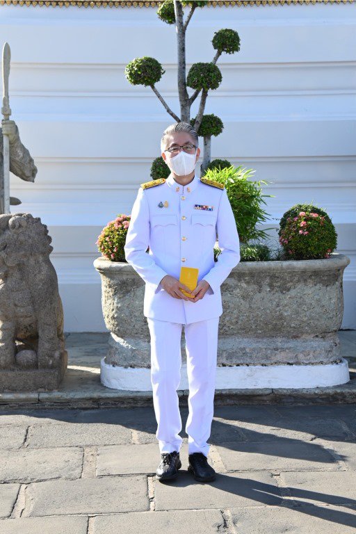 ปลัดฯ ณัฐพล นำคณะผู้บริหาร ก.อุตฯ ลงนามถวายพระพรพระบาทสมเด็จพระเจ้าอยู่หัวและสมเด็จพระนางเจ้าฯ พระบรมราชินี เนื่องในโอกาสวันขึ้นปีใหม่ พุทธศักราช 2566