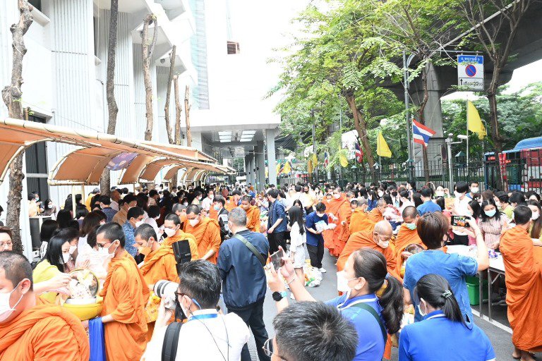 กระทรวงอุตสาหกรรม เปิดศักราชใหม่ปี 2566 จัดพิธีทำบุญตักบาตร เสริมสิริมงคลต้นปีใหม่ 