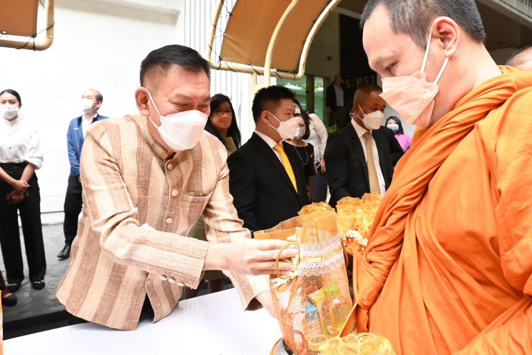 กระทรวงอุตสาหกรรม เปิดศักราชใหม่ปี 2566 จัดพิธีทำบุญตักบาตร เสริมสิริมงคลต้นปีใหม่ 