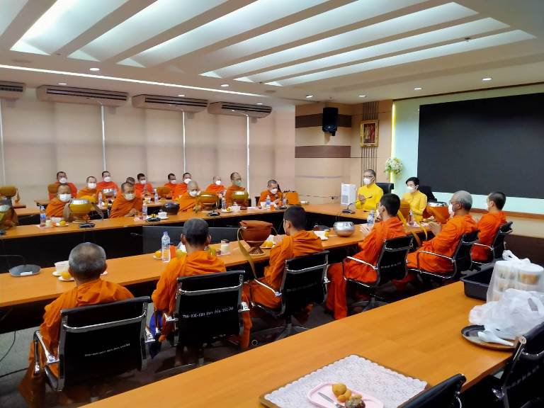กระทรวงอุตสาหกรรม เปิดศักราชใหม่ปี 2566 จัดพิธีทำบุญตักบาตร เสริมสิริมงคลต้นปีใหม่ 