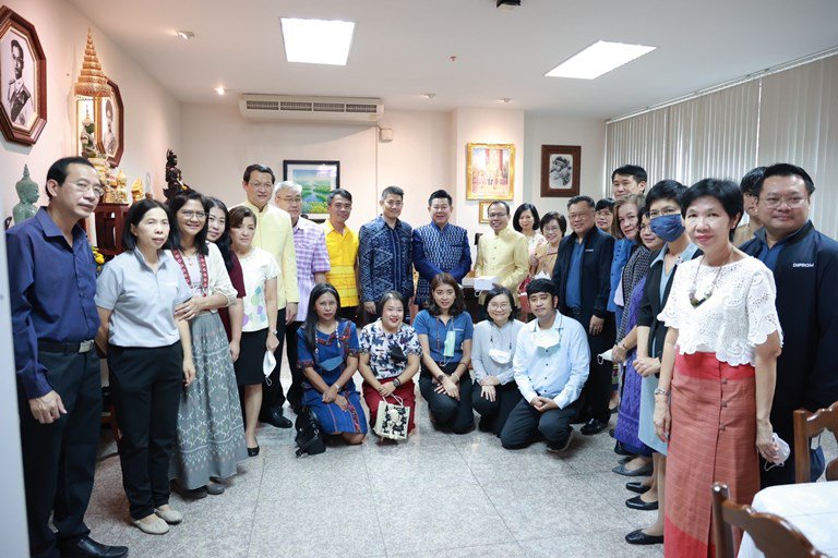 อธิบดีใบน้อย นำคณะผู้บริหารและเจ้าหน้าที่ร่วมอวยพรปีใหม่ผู้บริหารกระทรวงอุตสาหกรรม