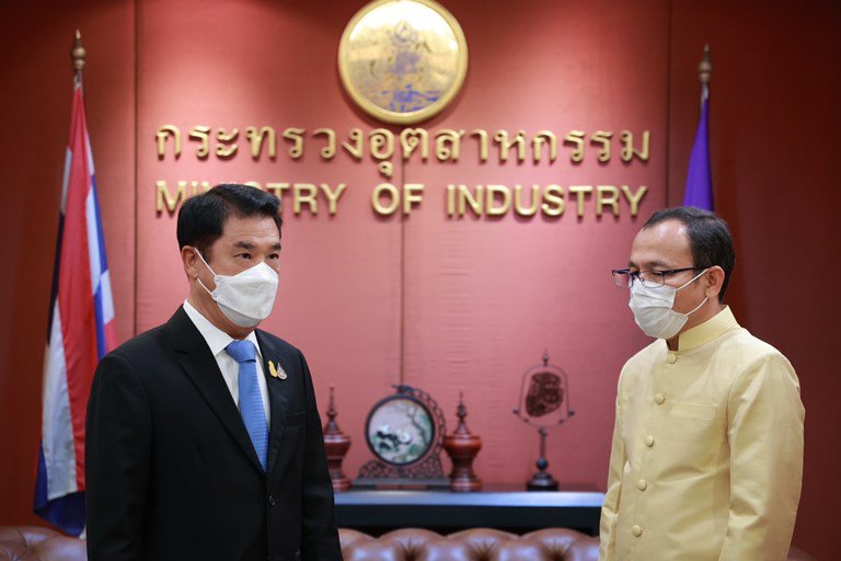 อธิบดีใบน้อย นำคณะผู้บริหารและเจ้าหน้าที่ร่วมอวยพรปีใหม่ผู้บริหารกระทรวงอุตสาหกรรม