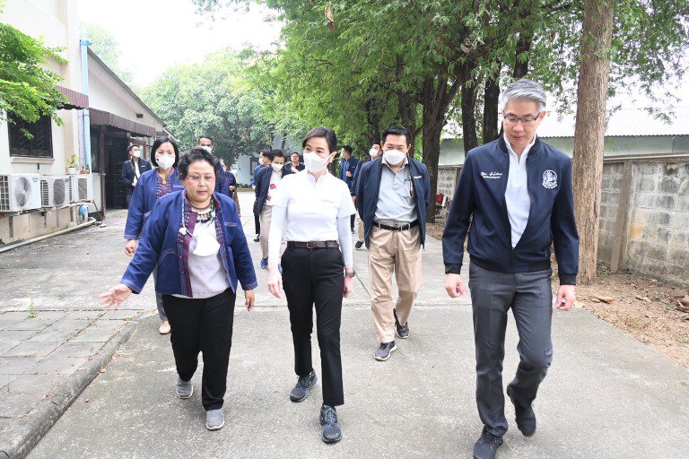 ปลัดฯ ณัฐพล รุดตรวจเยี่ยม สอจ.ลำพูน พร้อมผลักดันโรงงานขนาดใหญ่ให้เป็น Hero ช่วยเหลือชุมชนให้ดีพร้อม 