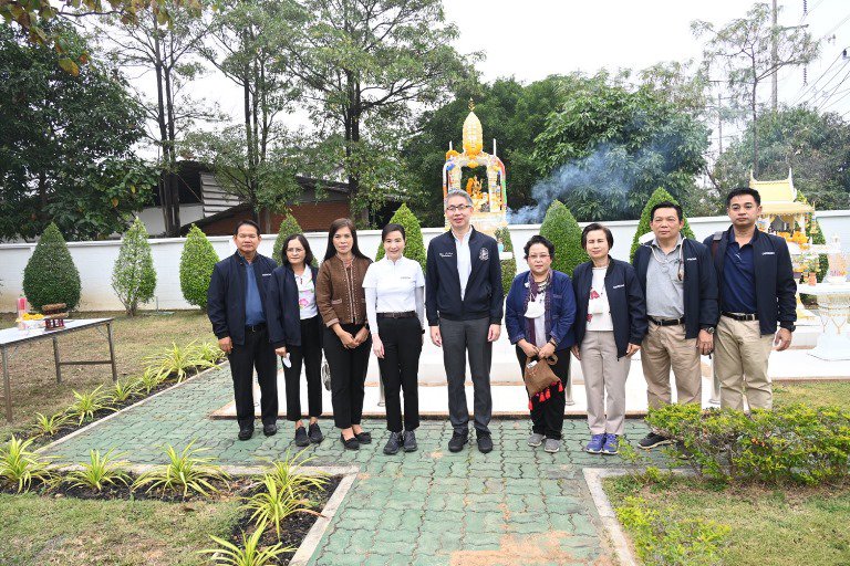 ปลัดฯ ณัฐพล รุดตรวจเยี่ยม สอจ.ลำพูน พร้อมผลักดันโรงงานขนาดใหญ่ให้เป็น Hero ช่วยเหลือชุมชนให้ดีพร้อม 