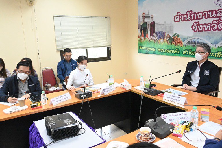 ปลัดฯ ณัฐพล รุดตรวจเยี่ยม สอจ.ลำพูน พร้อมผลักดันโรงงานขนาดใหญ่ให้เป็น Hero ช่วยเหลือชุมชนให้ดีพร้อม 
