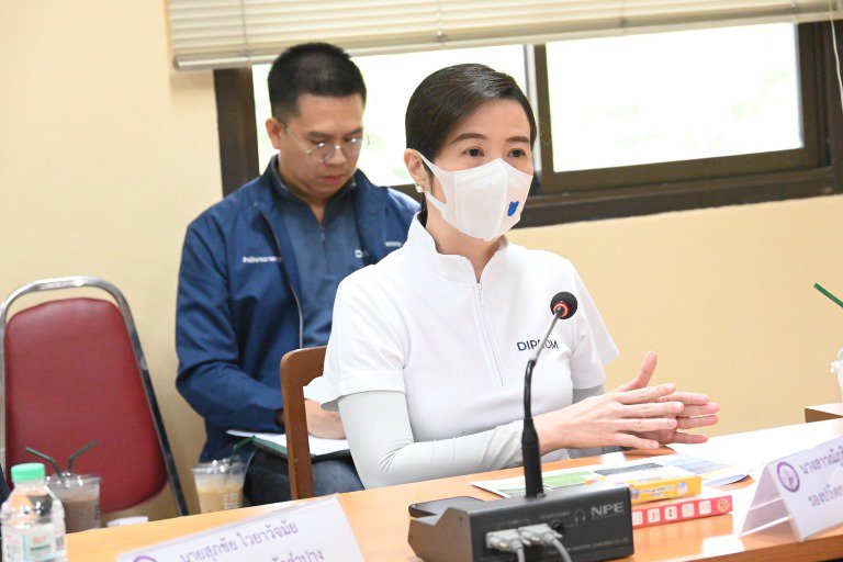 ปลัดฯ ณัฐพล รุดตรวจเยี่ยม สอจ.ลำพูน พร้อมผลักดันโรงงานขนาดใหญ่ให้เป็น Hero ช่วยเหลือชุมชนให้ดีพร้อม 