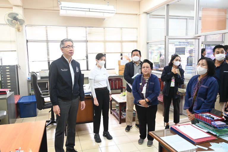 ปลัดฯ ณัฐพล รุดตรวจเยี่ยม สอจ.ลำพูน พร้อมผลักดันโรงงานขนาดใหญ่ให้เป็น Hero ช่วยเหลือชุมชนให้ดีพร้อม 