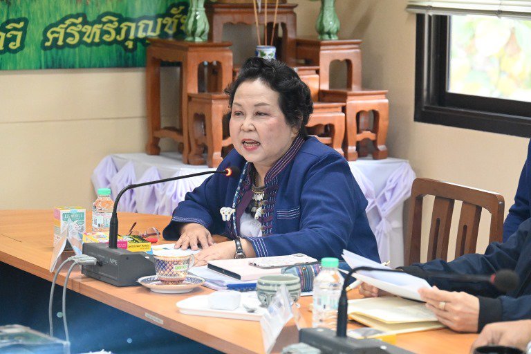 ปลัดฯ ณัฐพล รุดตรวจเยี่ยม สอจ.ลำพูน พร้อมผลักดันโรงงานขนาดใหญ่ให้เป็น Hero ช่วยเหลือชุมชนให้ดีพร้อม 