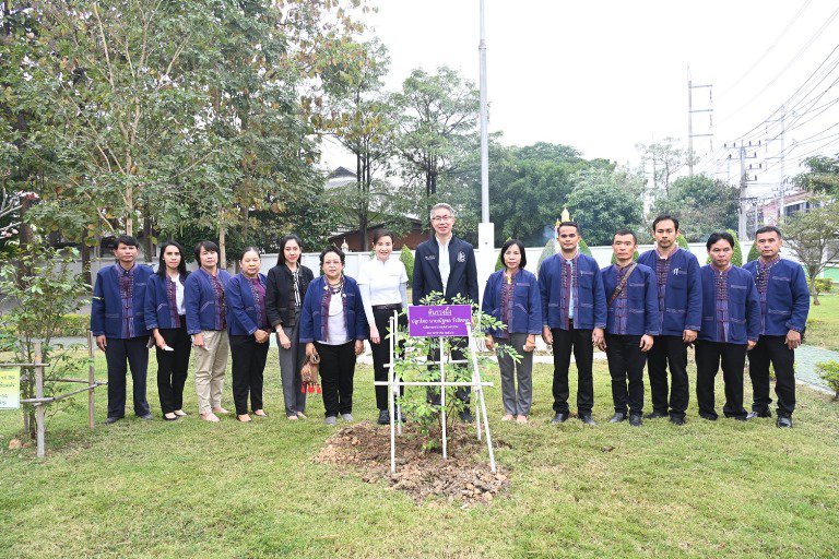 ปลัดฯ ณัฐพล รุดตรวจเยี่ยม สอจ.ลำพูน พร้อมผลักดันโรงงานขนาดใหญ่ให้เป็น Hero ช่วยเหลือชุมชนให้ดีพร้อม 