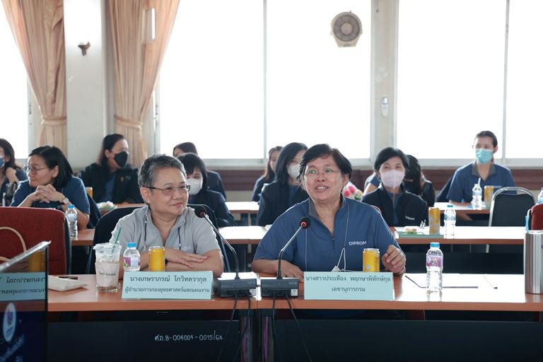 “อธิบดีใบน้อย” ลงพื้นที่สุพรรณบุรี ตรวจเยี่ยมและมอบแนวทางการปฏิบัติงานแก่บุคลากรดีพร้อมเซ็นเตอร์ 8