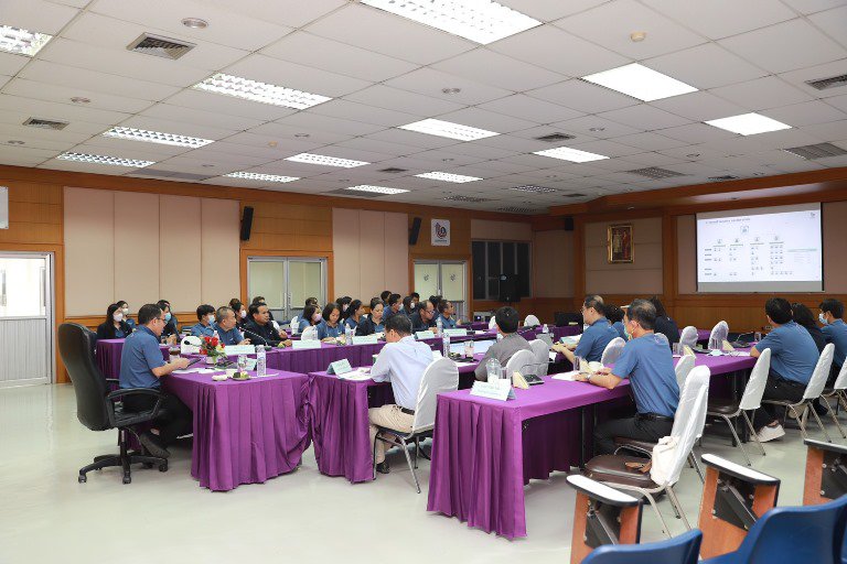 “อธิบดีใบน้อย” ลงพื้นที่อุดรธานี ตรวจเยี่ยมและมอบแนวทางการปฏิบัติงานแก่บุคลากรดีพร้อมเซ็นเตอร์ 4