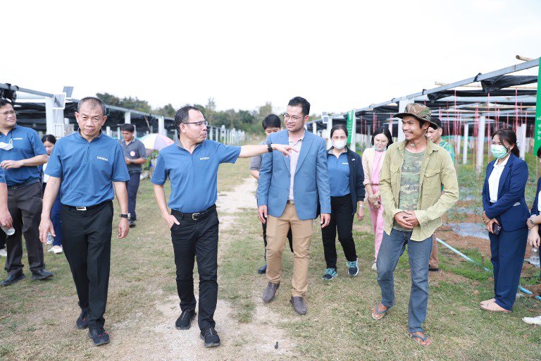ดีพร้อม ลงพื้นที่เยี่ยมชุมชนดีพร้อมด้านการแปรรูปสมุนไพร