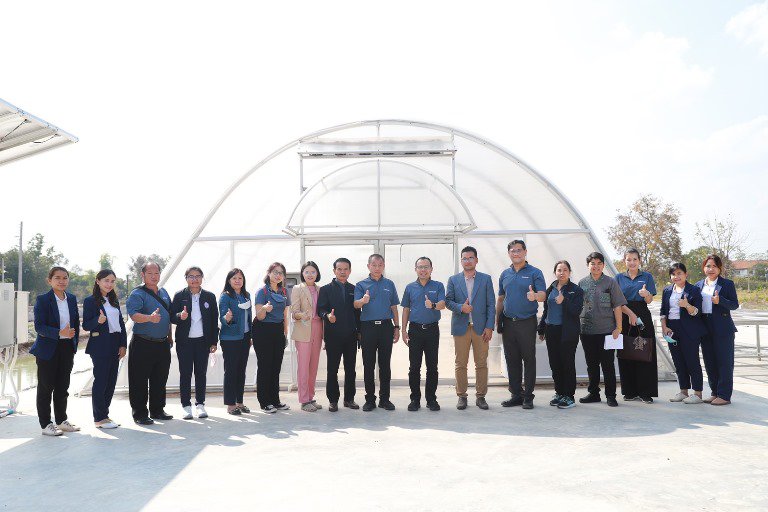 ดีพร้อม ลงพื้นที่เยี่ยมชุมชนดีพร้อมด้านการแปรรูปสมุนไพร