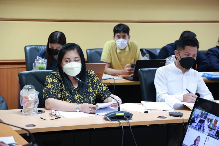 "อธิบดีใบน้อย" ประชุมคณะกรรมการพิจารณาคัดเลือก “คนดี ศรี กสอ.” และข้าราชการพลเรือนดีเด่น กสอ. ครั้งที่ 1/2566