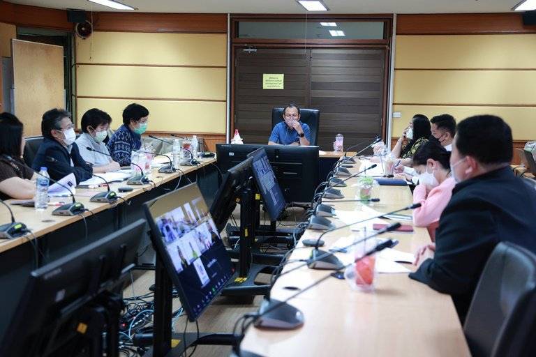 "อธิบดีใบน้อย" ประชุมคณะกรรมการพิจารณาคัดเลือก “คนดี ศรี กสอ.” และข้าราชการพลเรือนดีเด่น กสอ. ครั้งที่ 1/2566