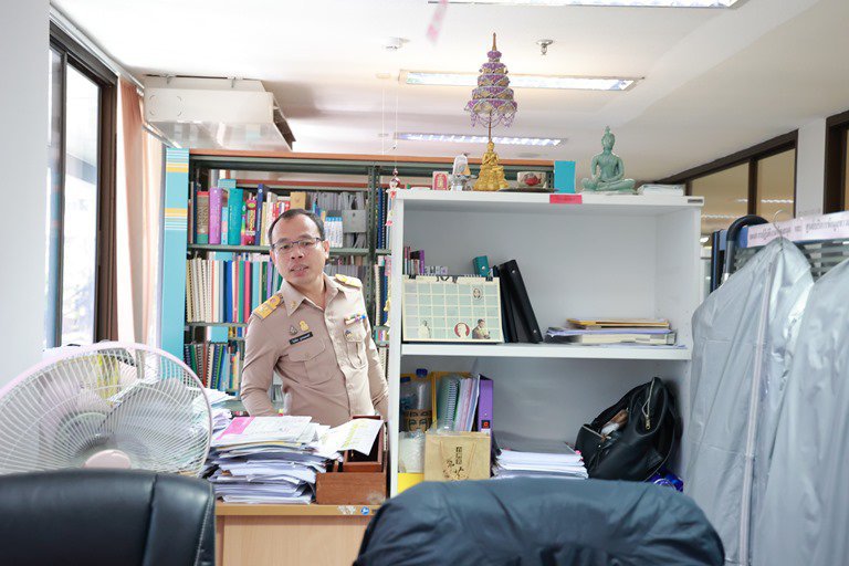 อสอ.ใบน้อย ควง รสอ.สุชาดา ตรวจเยี่ยมพื้นที่ทำงานอาคารดีพร้อม พระราม 6 ตามหลัก  5 ส.  เครื่องมือที่สร้างความระเบียบเรียบร้อยในองค์กร