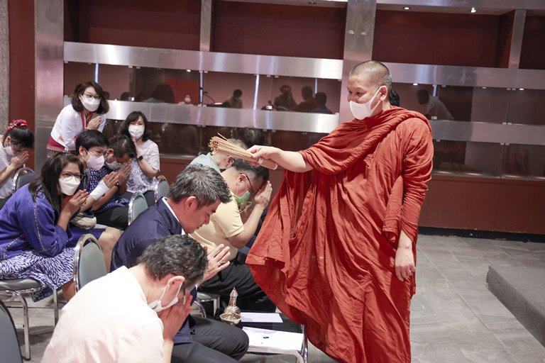 “รสอ.สุชาดา” นำทีมพลพรรคดีพร้อม ร่วมบุญถวายผ้าป่าสามัคคีวัดป้าแม่อูมอง สืบทอดการปฏิบัติตามหลักธรรมทางศาสนา 