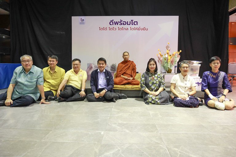 “รสอ.สุชาดา” นำทีมพลพรรคดีพร้อม ร่วมบุญถวายผ้าป่าสามัคคีวัดป้าแม่อูมอง สืบทอดการปฏิบัติตามหลักธรรมทางศาสนา 