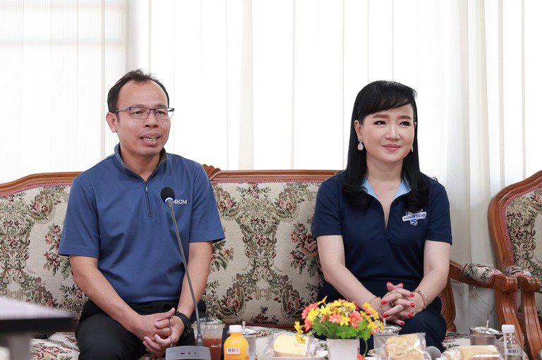 ดีพร้อม ลงพื้นที่เยี่ยมชมสถานประกอบการเบเกอรี่รายใหญ่ภาคเหนือ ต้นแบบ “โมเดลชุมชนดีพร้อม” และ “ดีพร้อมฮีโร่” 