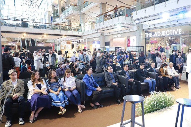 “ดีพร้อม” โชว์เคส 6 ชุมชนนำร่อง อัพสกิลขึ้นแท่นผลิตภัณฑ์ไทยชั้นเลิศ