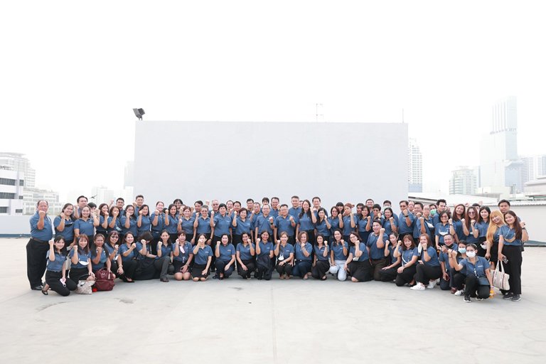 แม่ทัพใบน้อย” นำพลพรรคดีพร้อม บวงสรวงสิ่งศักดิ์สิทธิ์ ครบรอบ 81 ปี ดีพร้อม 