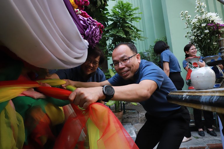 แม่ทัพใบน้อย” นำพลพรรคดีพร้อม บวงสรวงสิ่งศักดิ์สิทธิ์ ครบรอบ 81 ปี ดีพร้อม 