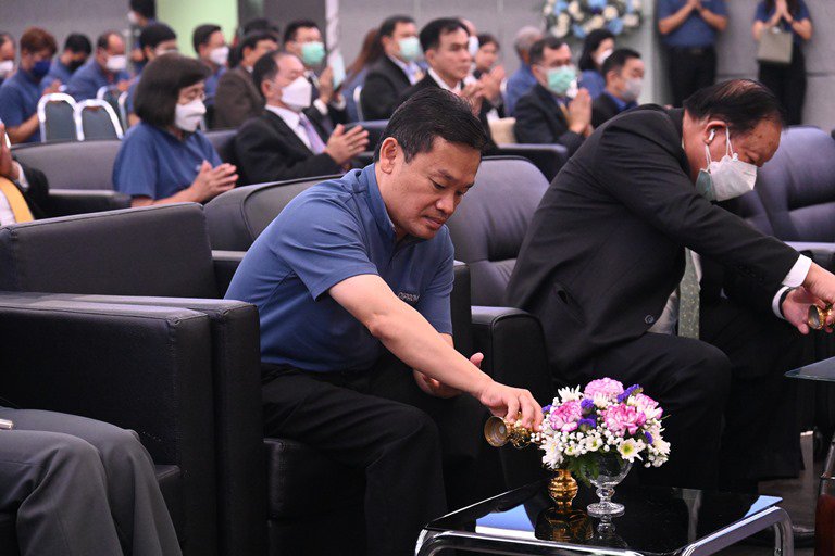“ปลัดฯ ณัฐพล” ร่วมแสดงความยินดีวันคล้ายวันสถาปนา “ดีพร้อม” ครบ 81 ปี พร้อมเยี่ยมชมบูธและให้กำลังใจผู้ประกอบการ “อุตสาหกรรมแฟร์ ช็อป ชิม แชร์”