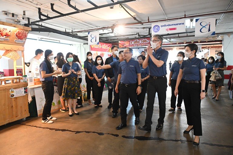 “ปลัดฯ ณัฐพล” ร่วมแสดงความยินดีวันคล้ายวันสถาปนา “ดีพร้อม” ครบ 81 ปี พร้อมเยี่ยมชมบูธและให้กำลังใจผู้ประกอบการ “อุตสาหกรรมแฟร์ ช็อป ชิม แชร์”
