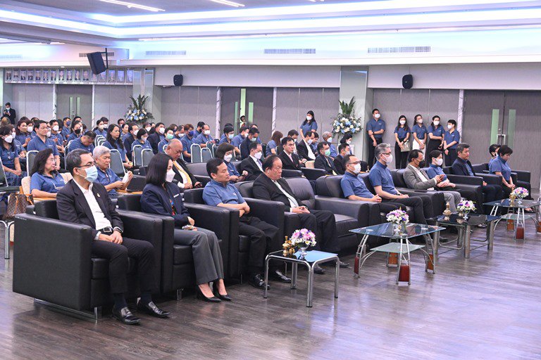 “ปลัดฯ ณัฐพล” ร่วมแสดงความยินดีวันคล้ายวันสถาปนา “ดีพร้อม” ครบ 81 ปี พร้อมเยี่ยมชมบูธและให้กำลังใจผู้ประกอบการ “อุตสาหกรรมแฟร์ ช็อป ชิม แชร์”