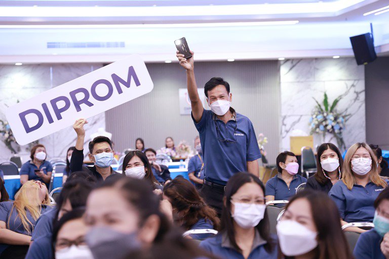 “อธิบดีใบน้อย” มอบโล่และประกาศเกียรติคุณ “คนดี ศรี กสอ.” แก่ข้าราชการและเจ้าหน้าที่ กสอ. ประจำปี 2565