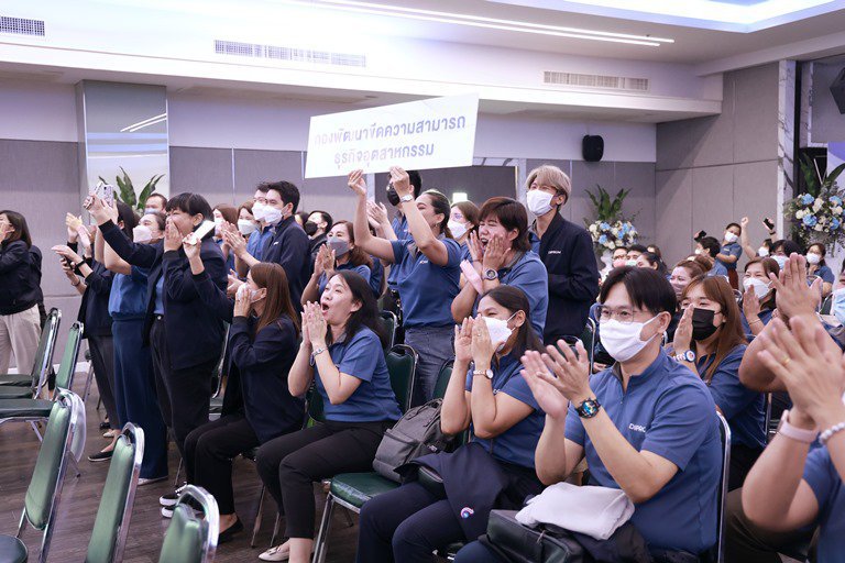 “อธิบดีใบน้อย” มอบโล่และประกาศเกียรติคุณ “คนดี ศรี กสอ.” แก่ข้าราชการและเจ้าหน้าที่ กสอ. ประจำปี 2565