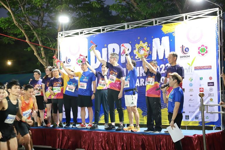“ปลัดณัฐพล” เปิดงาน DIPROM RUN MINI MARATHON 2023 