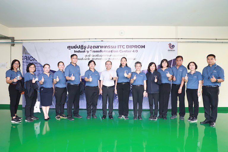 “อธิบดีใบน้อย” ลงพื้นที่ชลบุรี ตรวจเยี่ยมและมอบนโยบายแก่ทีมดีพร้อมเซ็นเตอร์ 9
