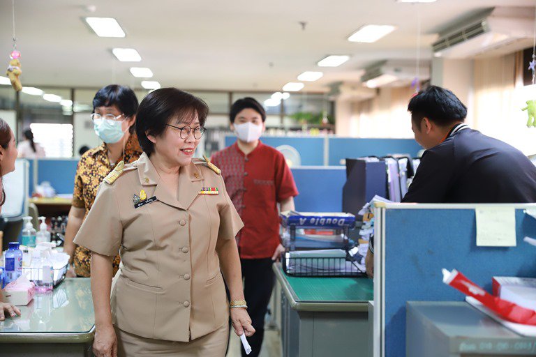 “รสอ.สุชาดา” ตรวจเยี่ยมภูมิทัศน์สำนักงานดีพร้อม เร่งเดินหน้าปรับภูมิทัศน์การทำงานให้ดียิ่งขึ้น